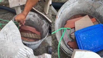 Photo of Influenciador mostra “mergulhão” para esquentar comida em obras; prática oferece risco de choque fatal