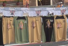 Photo of “Malacos com Naza”: vendedor customiza camisetas da Nike com imagem de Nossa Senhora de Nazaré