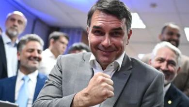 Photo of MDB decide apoiar Flávio Bolsonaro no segundo turno e marca anúncio para terça-feira
